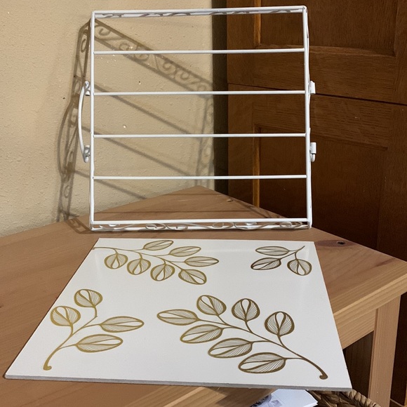 White Metal Tray with Removable Insert - Picture 5 of 6